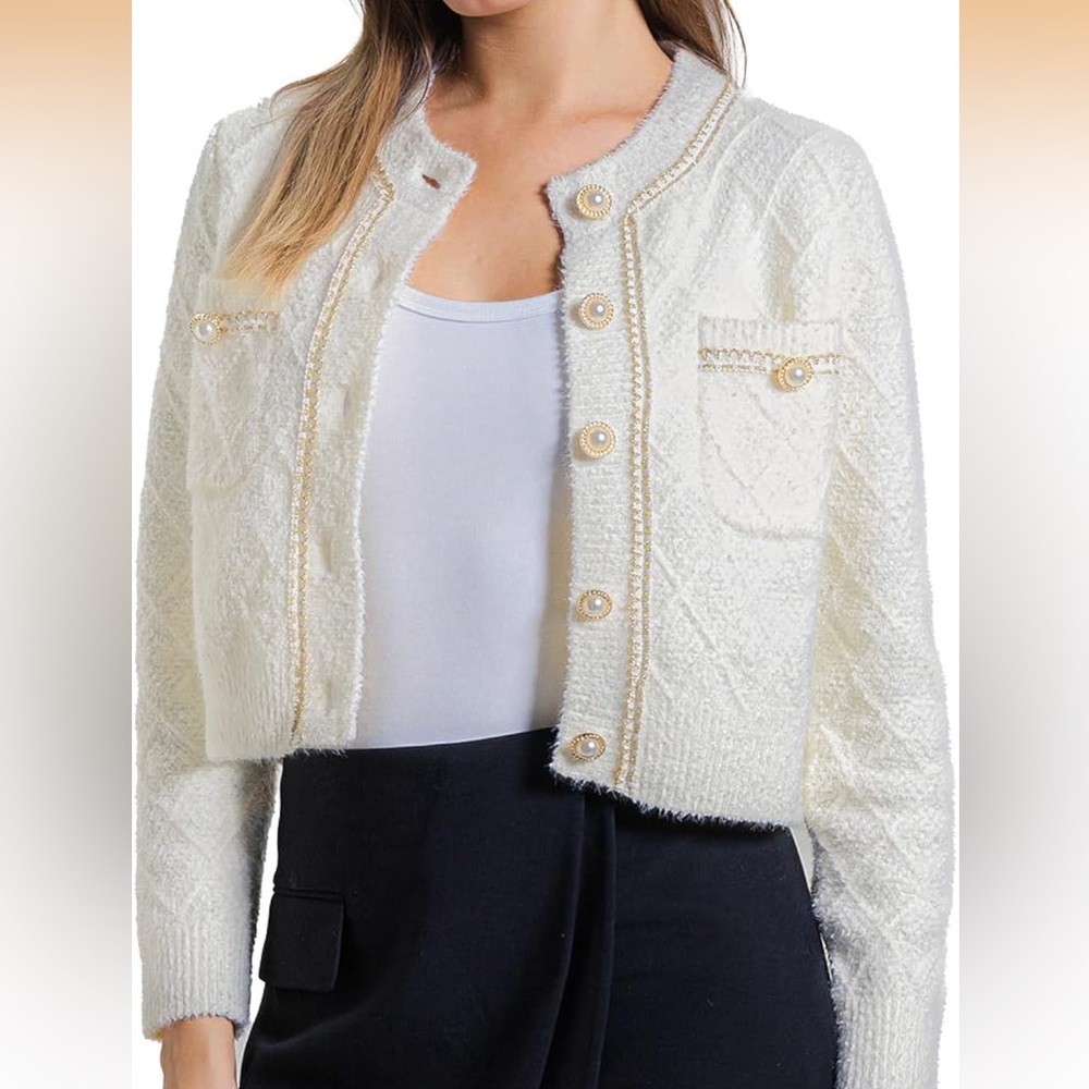 Elegant Cream Tweed Cropped Cardigan Sweater